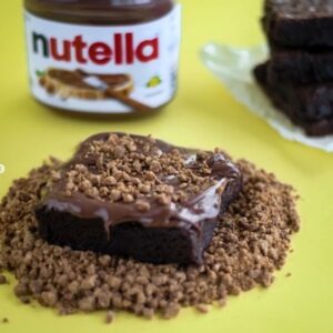 Kit de Brownies com Nutella e Praliné de Castanhas - 16 unidades
